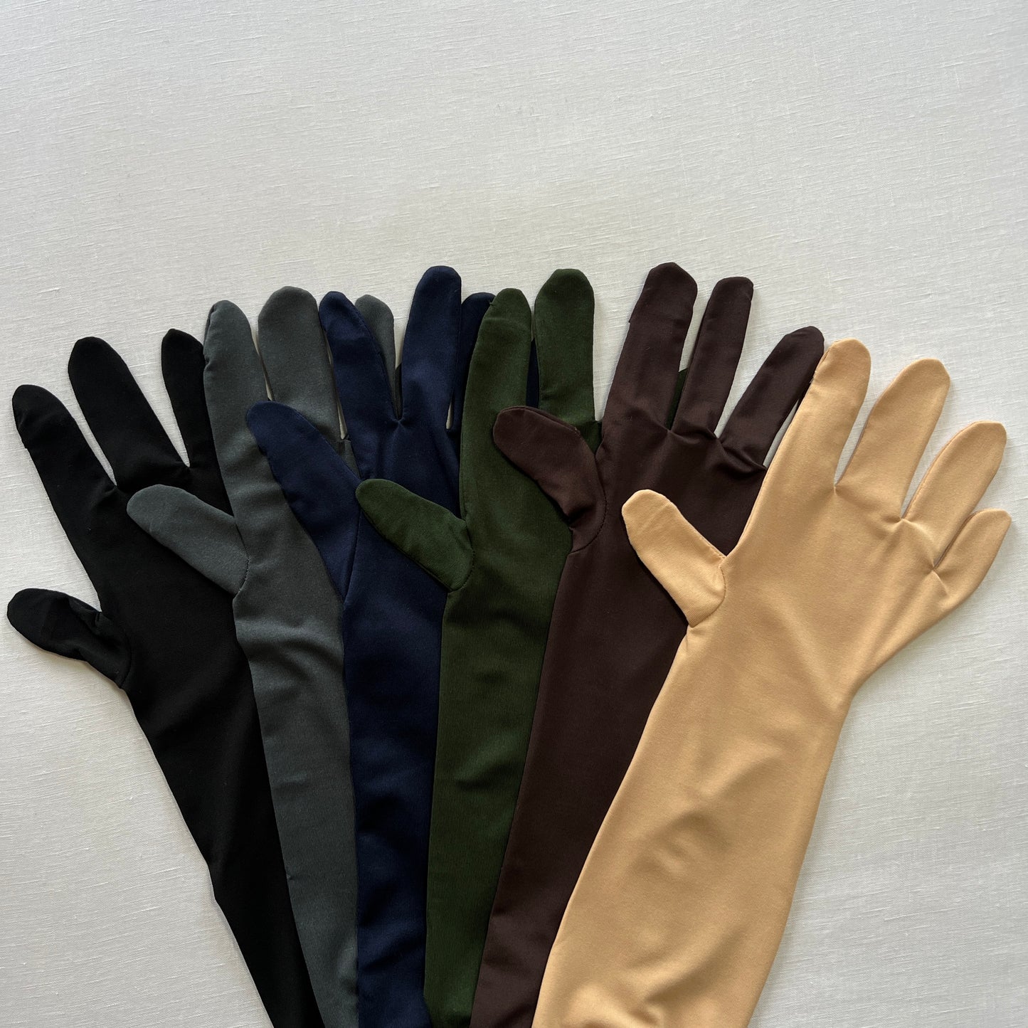 gloves | قفازات